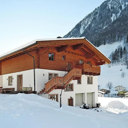 In Fusch An Der Glocknerstrasse In The Mountains شقة